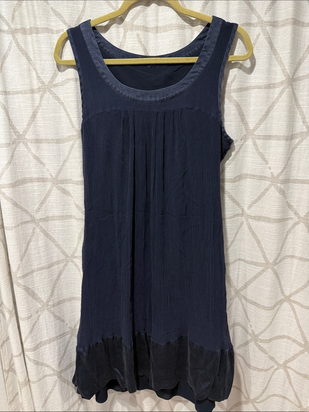 Navy Banana Republic Sleeveless Shift Dress 100% silk
